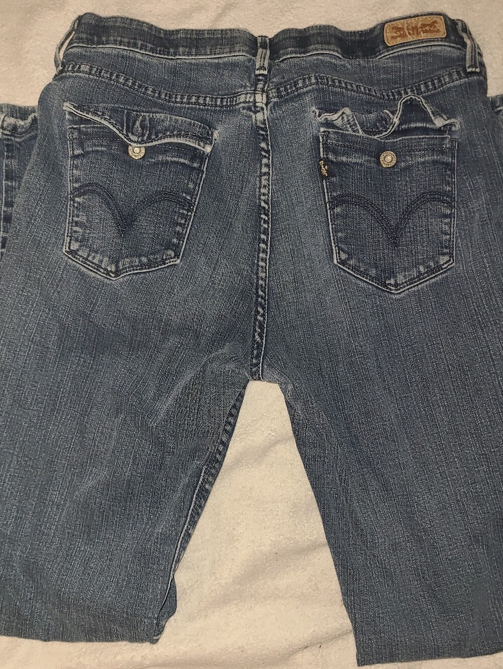 Size 12 Women's Levi's 525 Perfect Waist straight-leg jeans